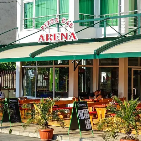 Arena فندق 3*